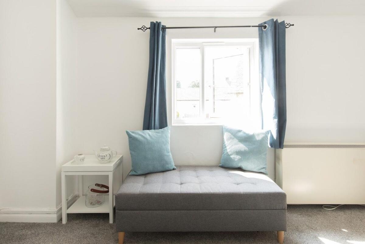 Mill View Villa Northleach Ruang foto