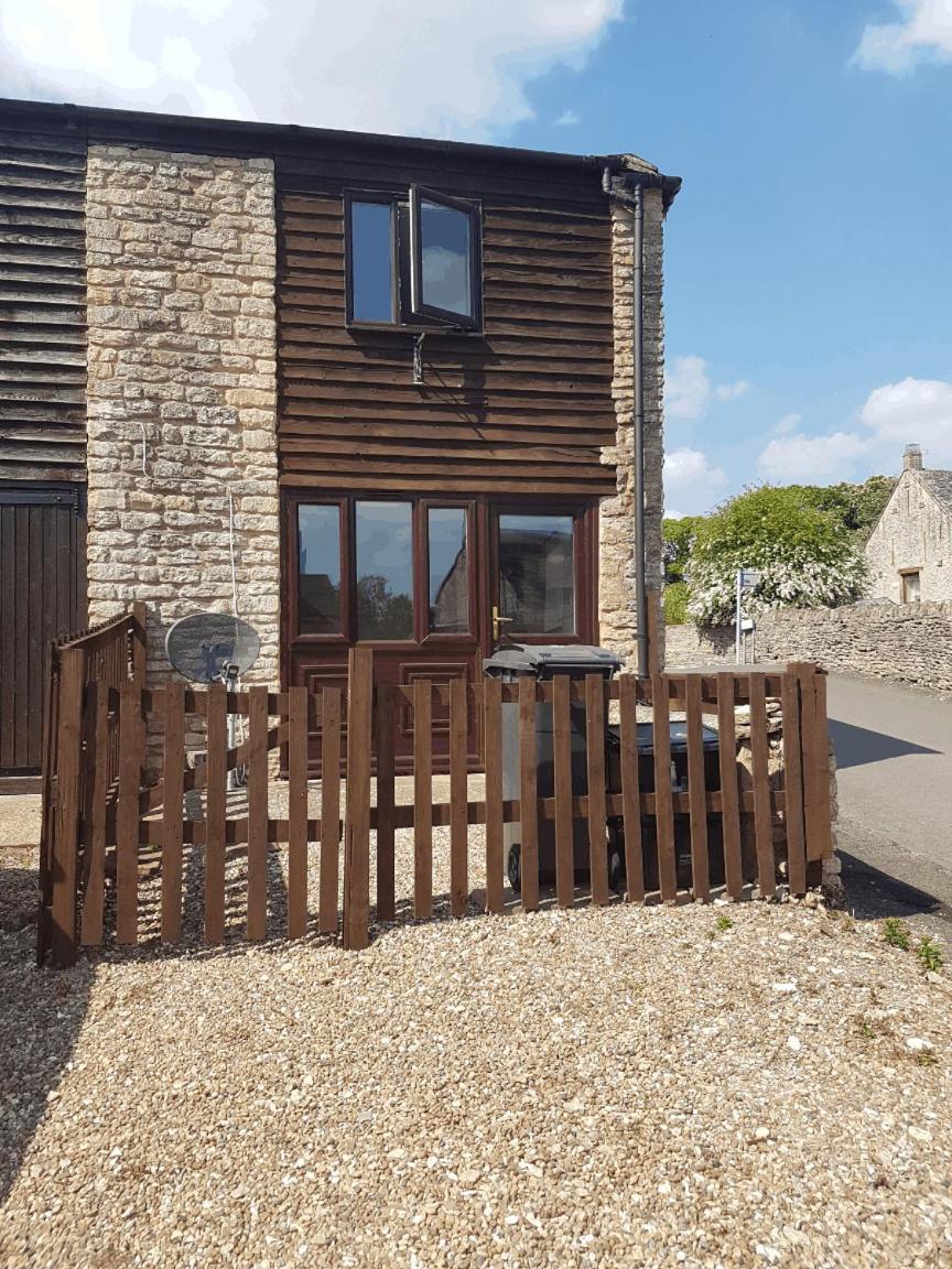 Mill View Villa Northleach Bagian luar foto